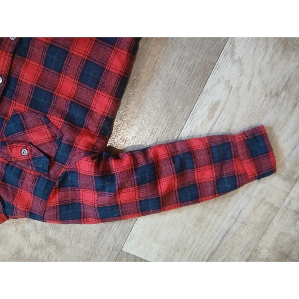 7 For All Mankind Flannel Insulated Shacket Kids Size 5 Red & Blue Plaid Pocket